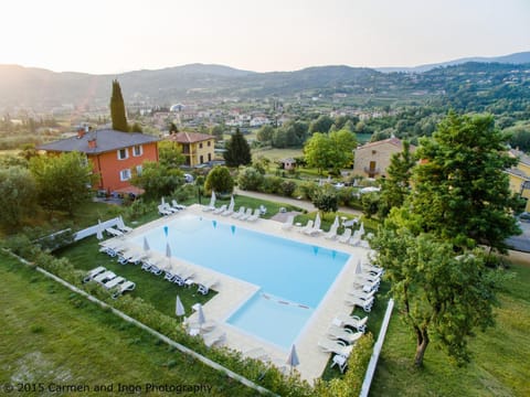 Day, Natural landscape, Mountain view, Pool view, Swimming pool