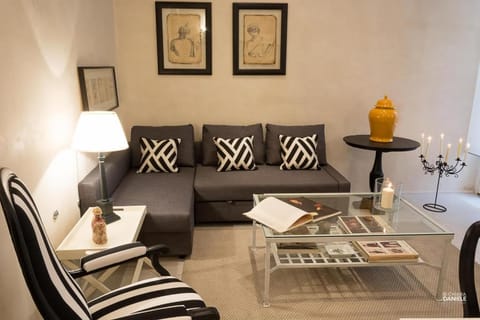 Bed, Living room, Seating area