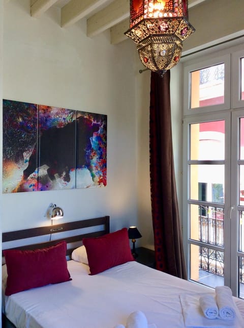 Bed, Photo of the whole room