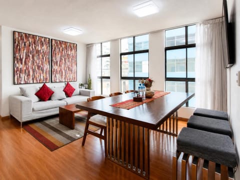 Living room, Seating area, Dining area