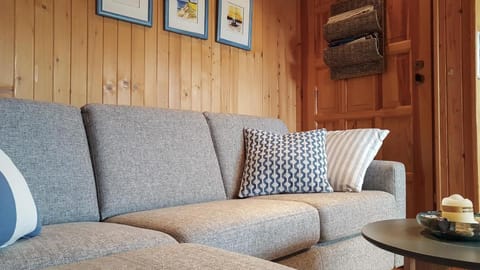 Birkmaase 3 Muschelblau OG Apartment in Zingst