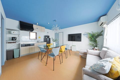 Kitchen or kitchenette, Living room, Dining area