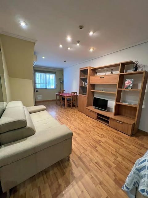 Communal lounge/ TV room, TV and multimedia, Living room, Photo of the whole room