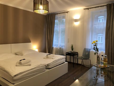 Bed, Photo of the whole room