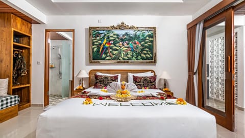 Bed, Photo of the whole room, Bedroom, towels, wardrobe