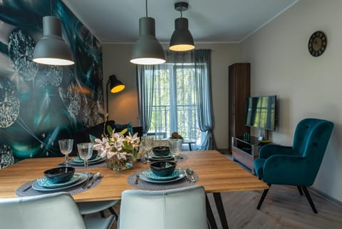 TV and multimedia, Balcony/Terrace, Living room, Seating area, Dining area, locker