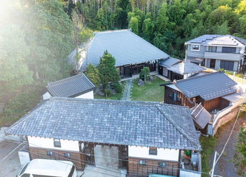 Property building, Day, Natural landscape