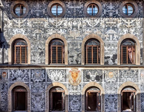 Property building, Facade/entrance