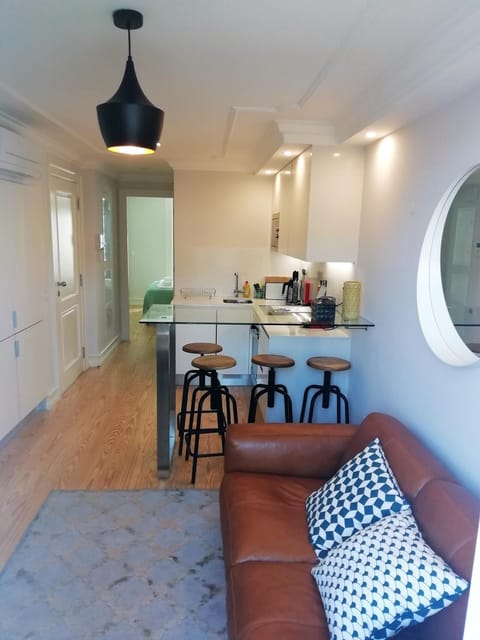 Kitchen or kitchenette, Living room, Dining area