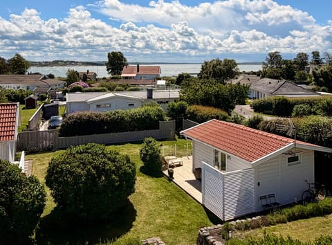 Property building, Neighbourhood, Sea view