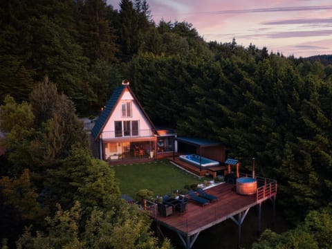 Property building, Natural landscape, Mountain view, Pool view, Swimming pool