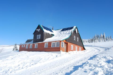Facade/entrance, Winter