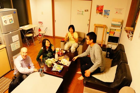 Communal lounge/ TV room, Kitchen or kitchenette, Living room
