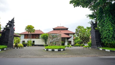 Grand Whiz Hotel Nusa Dua Bali Hotel in Kuta Selatan