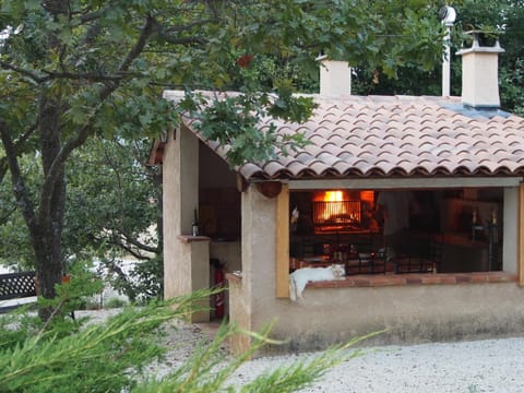 La Drugère - Gîtes et Roulottes House in Provence-Alpes-Côte d'Azur