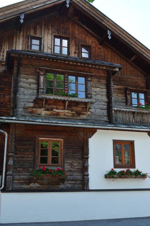 Property building, Day