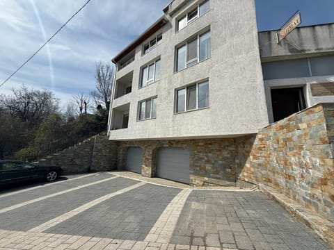 Property building, Parking
