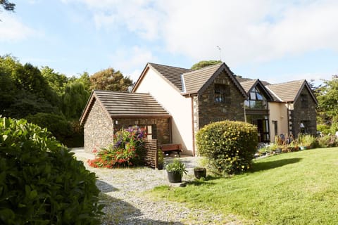 Property building, Garden view