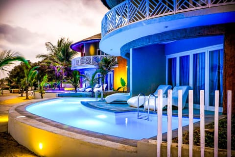 Swimming pool