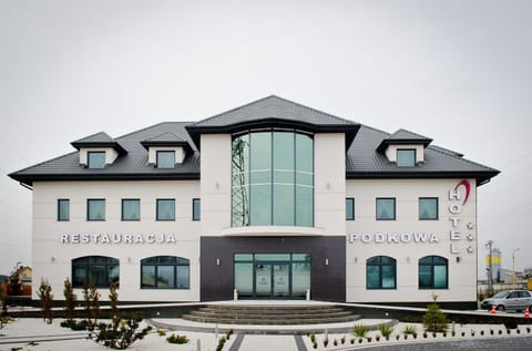 Property building, Day