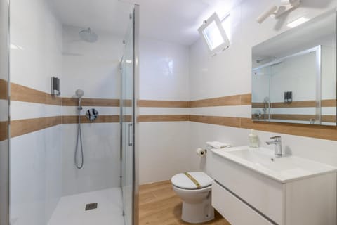 FUN BUILDING APARTMENTS by HOMEABOUT Apartment in Malaga