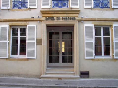 Facade/entrance, Property logo or sign