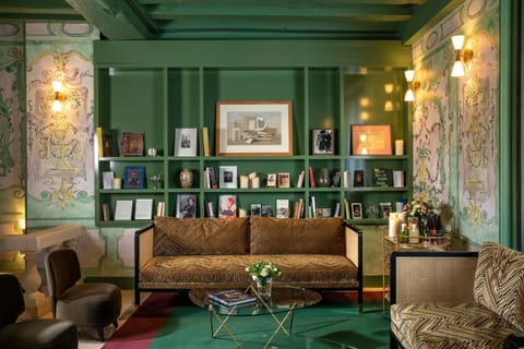 Library, Lobby or reception
