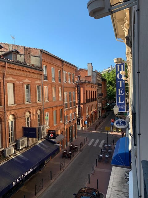 Facade/entrance, Property logo or sign, Bird's eye view, City view, Street view