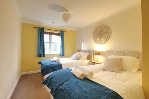 Sunnydale Serviced Apartments - Central Wakefield, spacious apartment Apartment in Wakefield