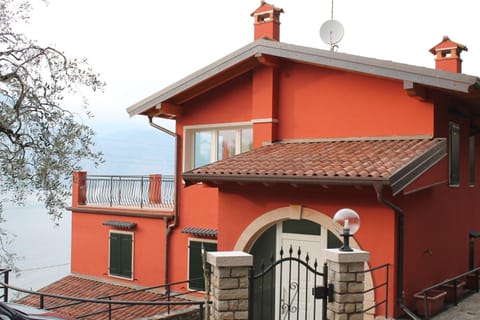 B&B Lil Bed and Breakfast in Brenzone sul Garda