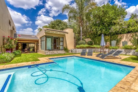 Pool view, Swimming pool, sunbed