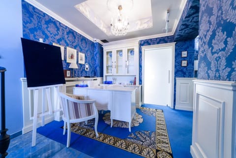 Property building, Lobby or reception