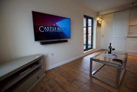 Spacious Apartment with Roof Terrace, near The Waterfront, Ipswich Apartment in Ipswich