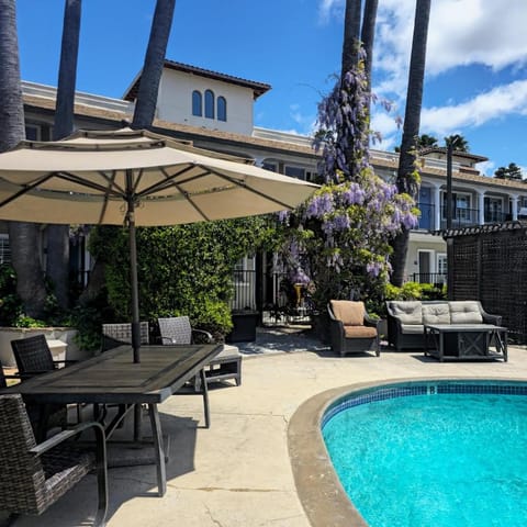 Property building, Pool view, Swimming pool