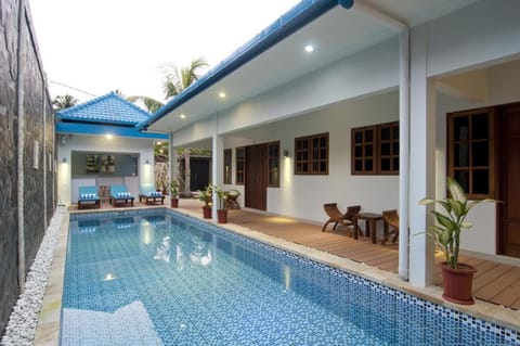 Lovina Oasis Hotel Bed and Breakfast in Buleleng