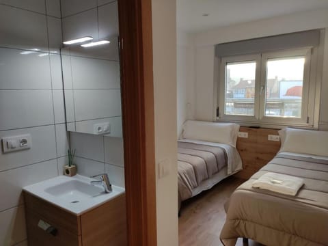 Bathroom, Photo of the whole room