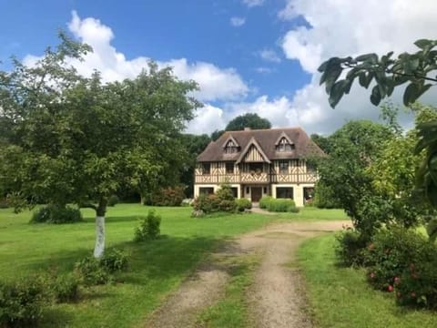 Manoir Melphil Bed and Breakfast in Normandy