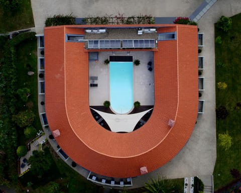 Natural landscape, Bird's eye view, Garden, Balcony/Terrace, Garden view, Pool view, Swimming pool, Swimming pool