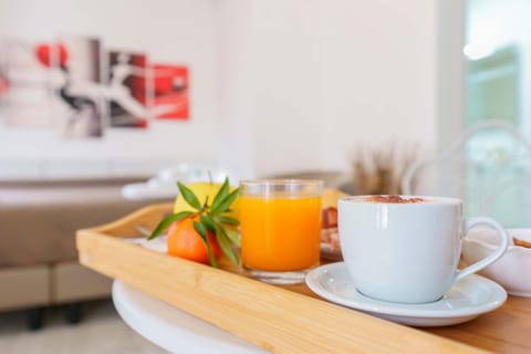 Food and drinks, Food, Breakfast, Continental breakfast