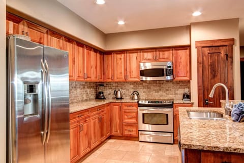 Crystal Peak 7403 Apartment in Breckenridge