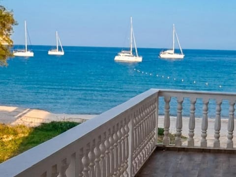Nearby landmark, Day, Natural landscape, Balcony/Terrace, Beach, Sea view