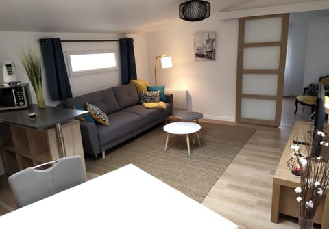 La perle du 58 - T2 Parking Wifi Terrasse CLIM Apartment in Auvergne-Rhône-Alpes