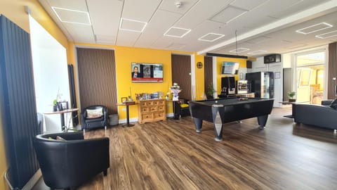 Lounge or bar