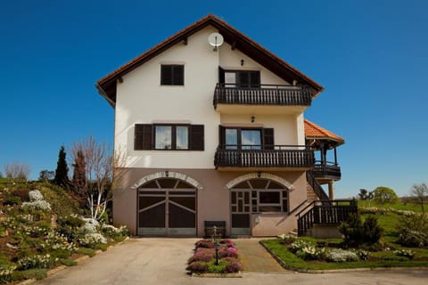 Property building, Facade/entrance, Spring, Off site, Day