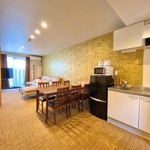 Living room, Dining area