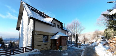 Property building, View (from property/room), Parking