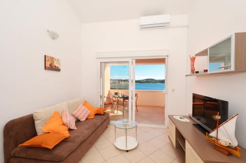Balcony/Terrace, Living room, Sea view