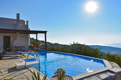 Property building, Patio, Patio, Facade/entrance, Natural landscape, Garden, Balcony/Terrace, Balcony/Terrace, Seating area, Dining area, Garden view, Pool view, Sea view, Swimming pool, Swimming pool