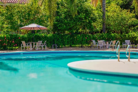 Spring, Day, Summer, Garden, Garden view, Pool view, Pool view, Swimming pool, Swimming pool, sunbed