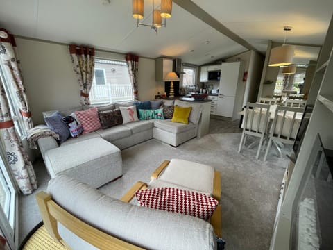 Seton Sands Caravan Near Edinburgh & North Berwick Campground/ 
RV Resort in Scotland